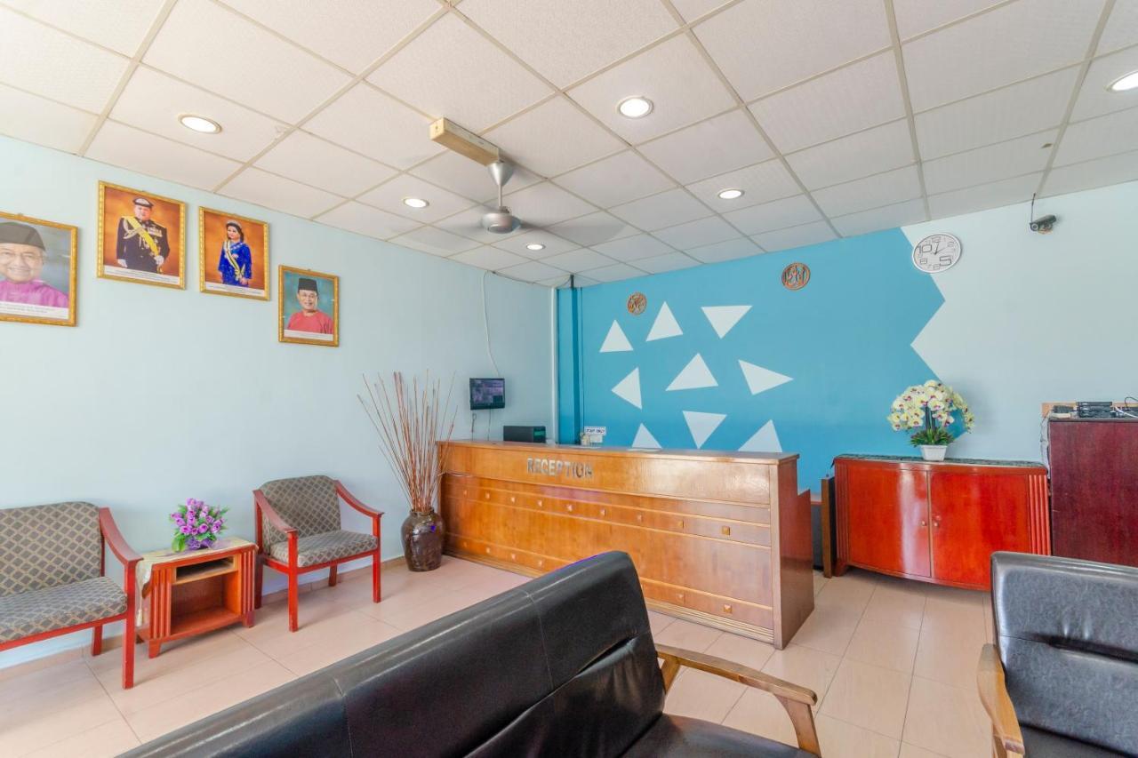Oyo 702 D View Hotell Mersing Exteriör bild